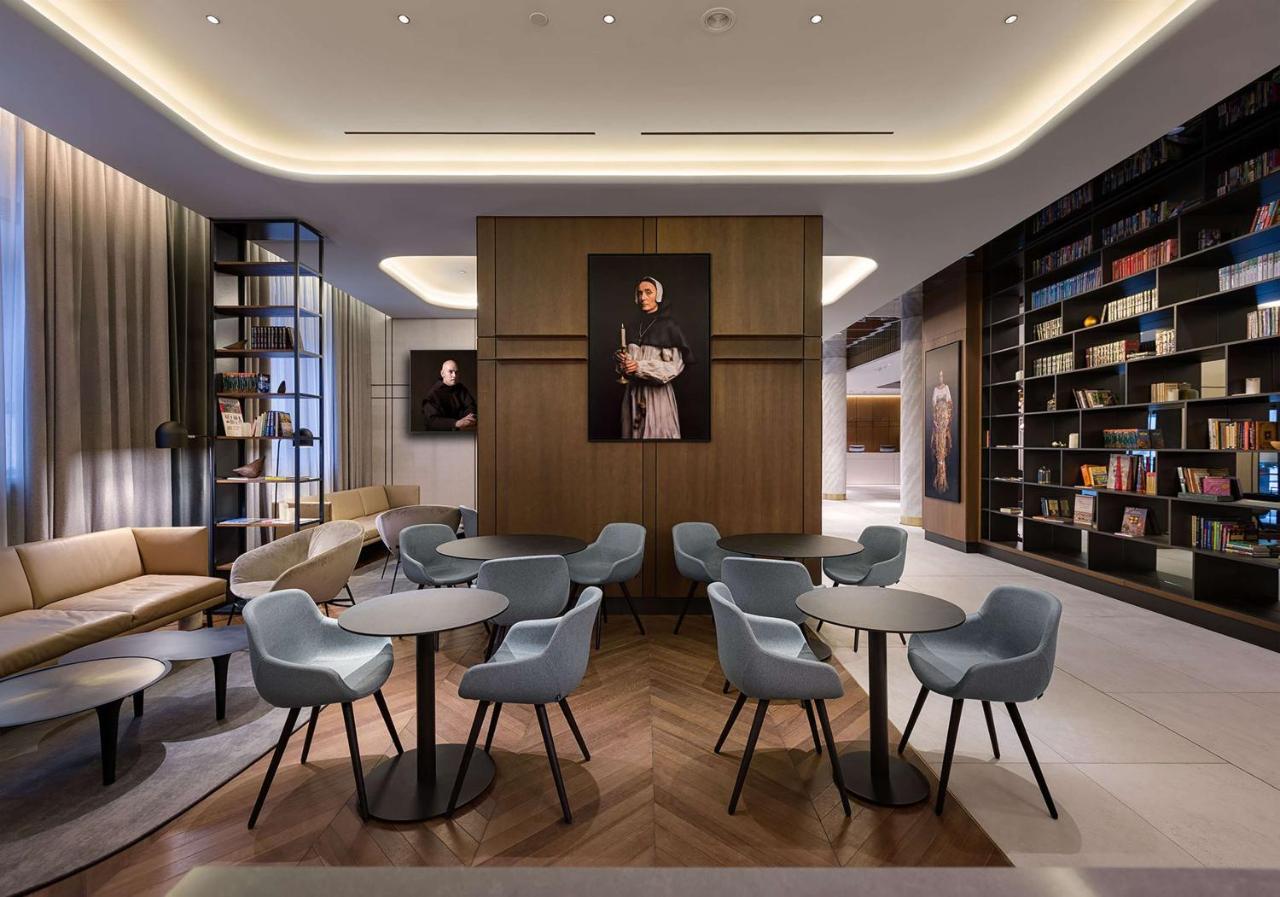 Radisson Blu Hotel, Centre