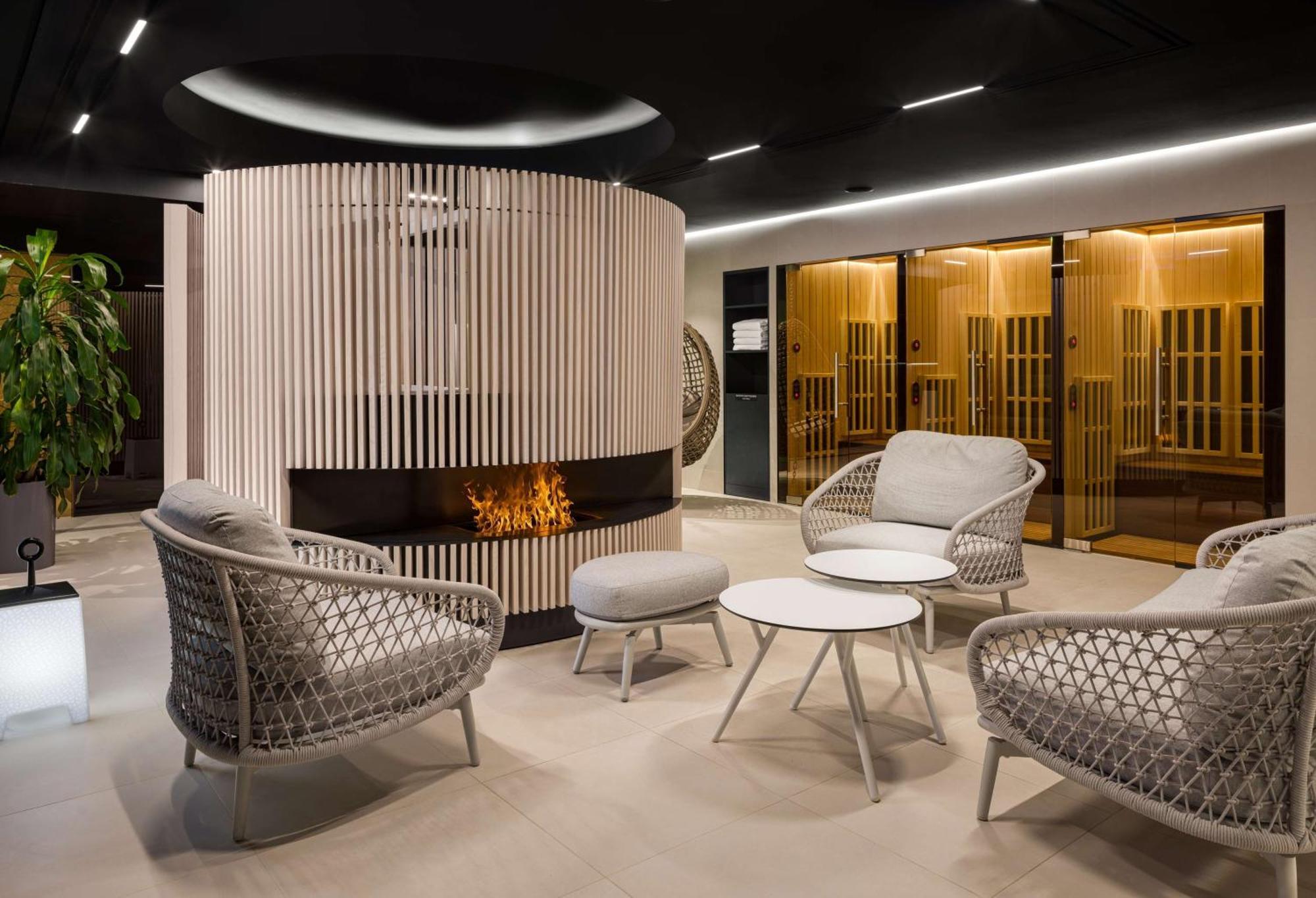 Radisson Blu Hotel, Centre Hotel