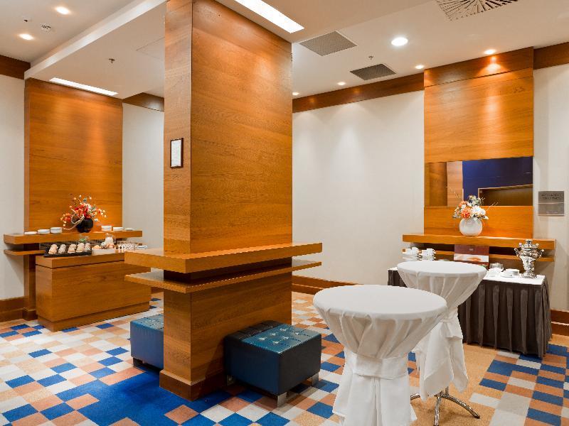 Radisson Blu Hotel, Centre Hotel